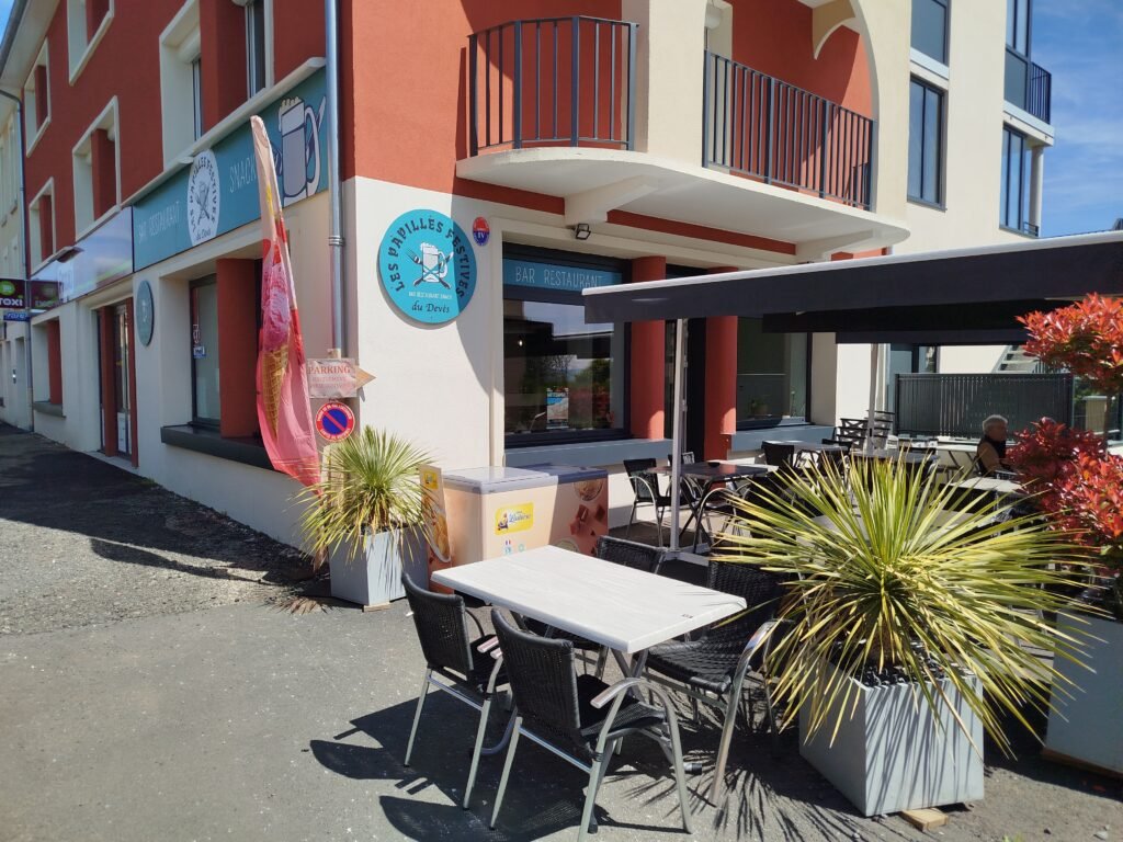 Les Papilles : L&rsquo;Art du Burger Maison à Cayres